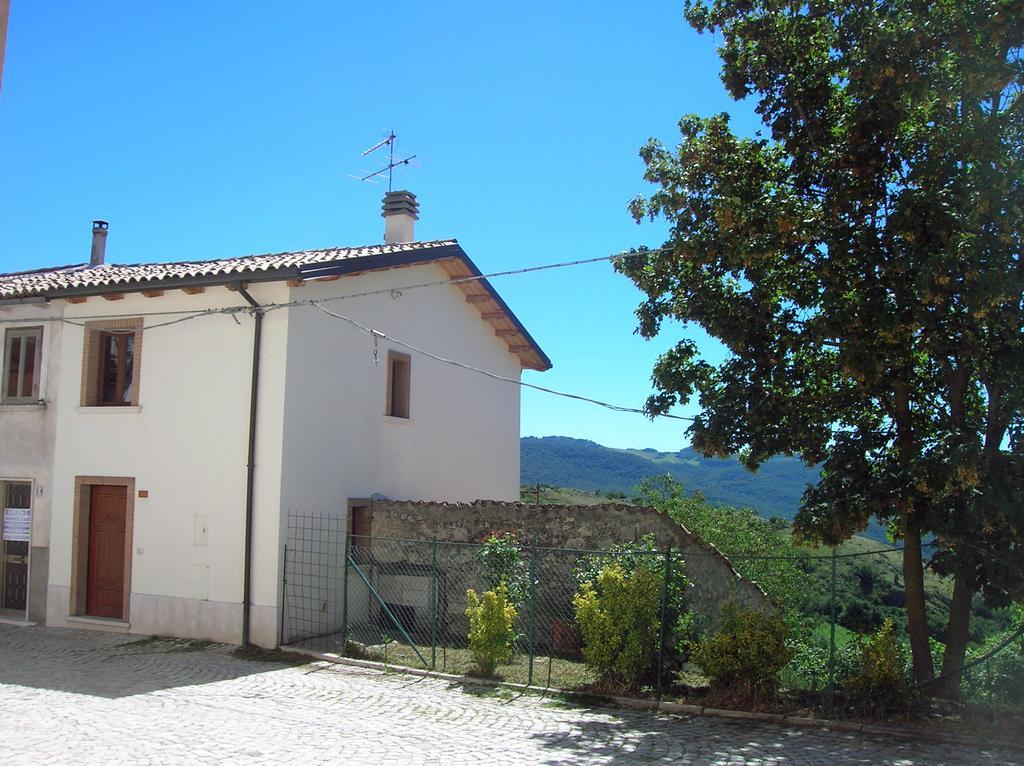 Montagna & Relax Villa Castel Di Sangro Exterior foto