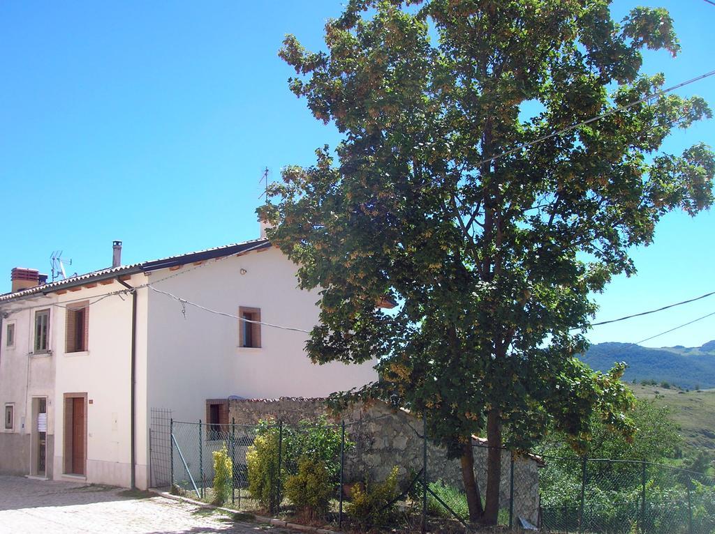 Montagna & Relax Villa Castel Di Sangro Exterior foto