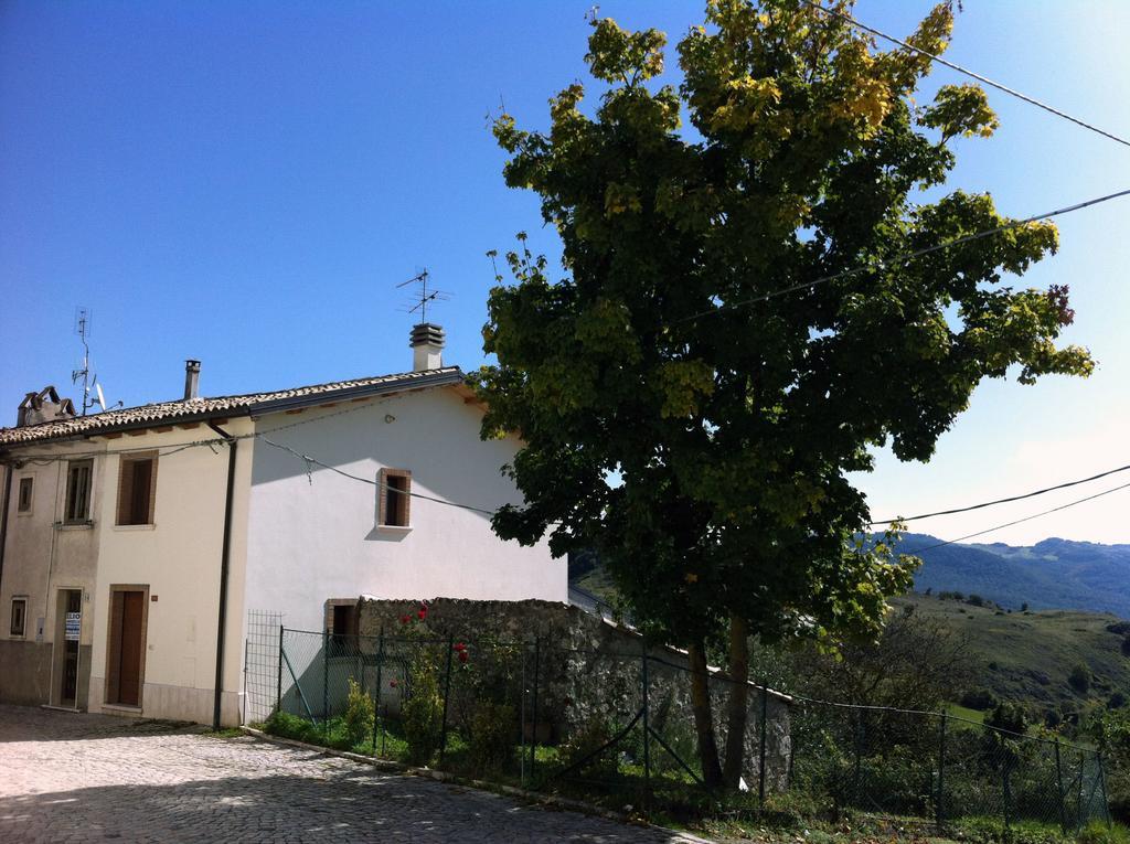 Montagna & Relax Villa Castel Di Sangro Exterior foto